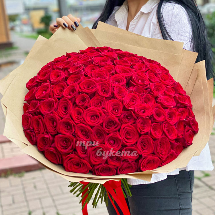 101 красная роза (Premium) 70 см (вид сверху)